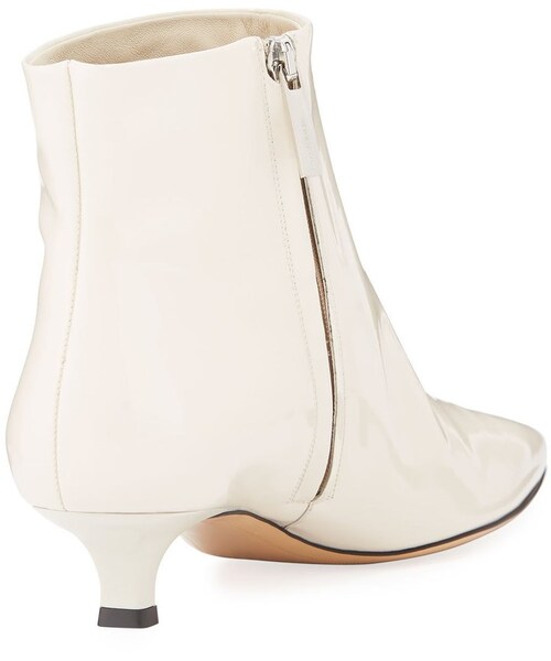 THE ROW（ザロウ）の「THE ROW Coco Patent Leather Bootie（ブーツ・レディース・White・6B / 36EU/7B / 37EU/8.5B / 38.5EU/7.5B / 37.5EU/8B / 38EU/12B / 42EU/9B / 39EU/10B / 40EU/10.5B / 40.5EU/5.5B / 35.5EU/5 / 35EU/6.5B / 36.5EU/9.5B / 39.5EU）」の3枚目の写真