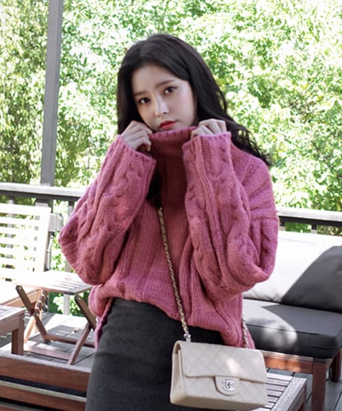 DHOLIC(ディーホリック)の「モックネックツイストニットプルオーバー(ニット/セーター・レディース・ホワイト/ピンク/グリーン/ベージュ・FREE)」の4枚目の写真