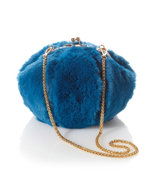 GRL（グレイル）の「がま口エコファーポシェットバッグ（ショルダーバッグ・レディース・ブルー/ブラック/グレー/アイボリー/ピンク/キャメル・F）」の5枚目の写真