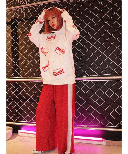 jouetie(ジュエティ)の「ラメラインパンツ(パンツ・レディース・ブラック/レッド/ブラウン・M)」の7枚目の写真