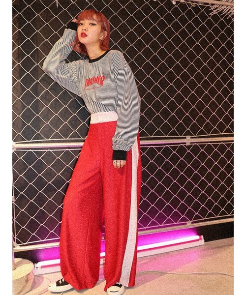 jouetie(ジュエティ)の「ラメラインパンツ(パンツ・レディース・ブラック/レッド/ブラウン・M)」の6枚目の写真