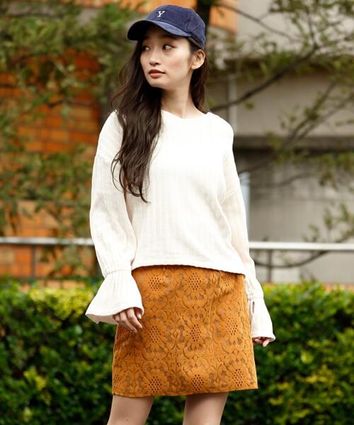 RAY CASSIN（レイカズン）の「スウェード調レースミニスカート（スカート・レディース・ブラック/ネイビー/キャメル・FREE）」の2枚目の写真