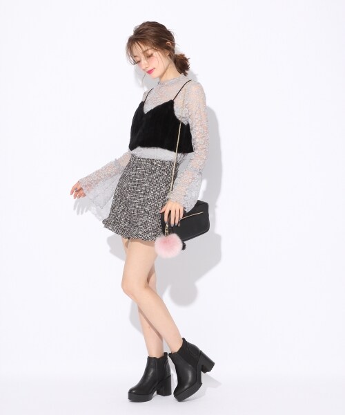 Heather(ヘザー)の「エコファーキャミ(トップス・ブラック/ピンク系)」の4枚目の写真