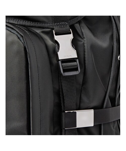 PRADA(プラダ)の「Prada Saffiano Leather-Trimmed Nylon Backpack(バックパック/リュック・メンズ・Black・one size)」の3枚目の写真