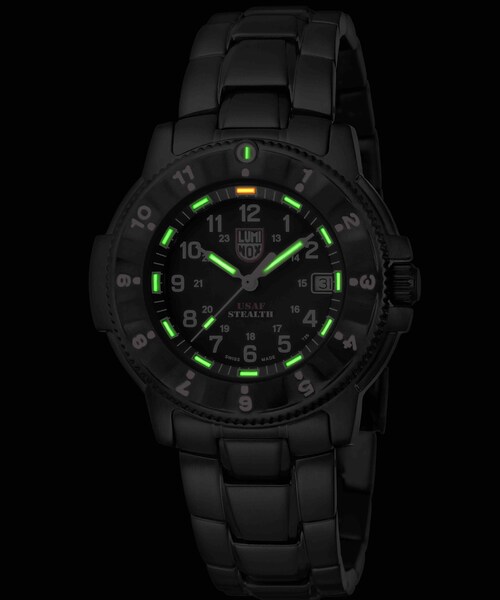 LUMINOX（ルミノックス）の「【送料無料】予約商品 WEB限定 F-177 NIGHTHAWK SERIES Ref.3402.USAF.STEALTH 日本限定250本（腕時計・ブラック・ONE SIZE）」の3枚目の写真