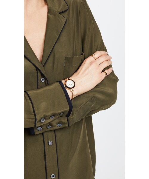 TORY BURCH(トリーバーチ)の「Tory Burch Gigi Bangle Watch, 28mm(アナログ腕時計・レディース・Gold・One Size)」の2枚目の写真