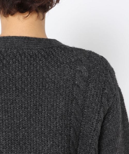 studio CLIP（スタディオクリップ）の「3ゲージケーブルビッグカーディガン（トップス・ライトグレー/チャコール/ベージュ/ダークブラウン）」の16枚目の写真