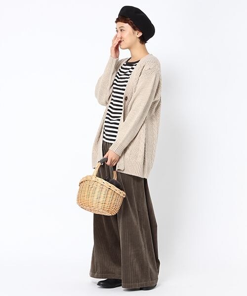 studio CLIP（スタディオクリップ）の「3ゲージケーブルビッグカーディガン（トップス・ライトグレー/チャコール/ベージュ/ダークブラウン）」の7枚目の写真