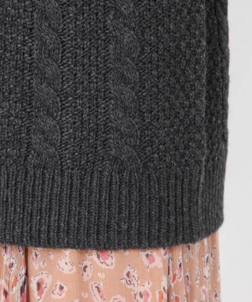 studio CLIP（スタディオクリップ）の「3ゲージケーブルビッグカーディガン（トップス・ライトグレー/チャコール/ベージュ/ダークブラウン）」の15枚目の写真