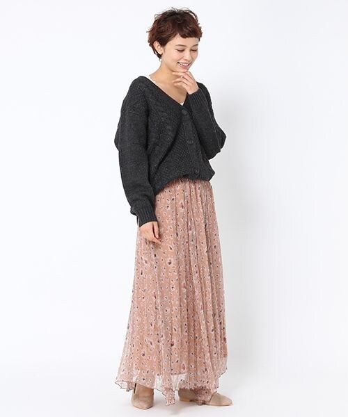 studio CLIP（スタディオクリップ）の「3ゲージケーブルビッグカーディガン（トップス・ライトグレー/チャコール/ベージュ/ダークブラウン）」の6枚目の写真