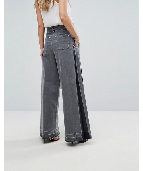 DIESEL（ディーゼル）の「Diesel Wide Leg Jean with Pleat Detail（デニムパンツ・レディース・Gray・W28/W26/W27/US 2/W29）」の2枚目の写真