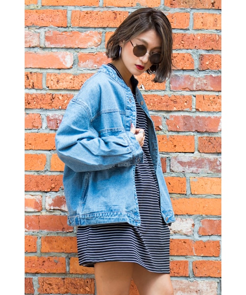 Flugge（フラッジー）の「Stand collar Denim Jacket（デニムジャケット・レディース・ブルー/ブラック/ライトブルー・free）」の3枚目の写真