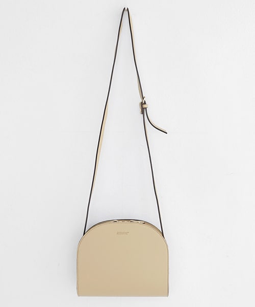 DHOLIC（ディーホリック）の「5COLORSハーフムーンショルダーバッグ（ショルダーバッグ・レディース・ブラック/グレー/イエロー/ベージュ/ブルー・FREE）」の3枚目の写真