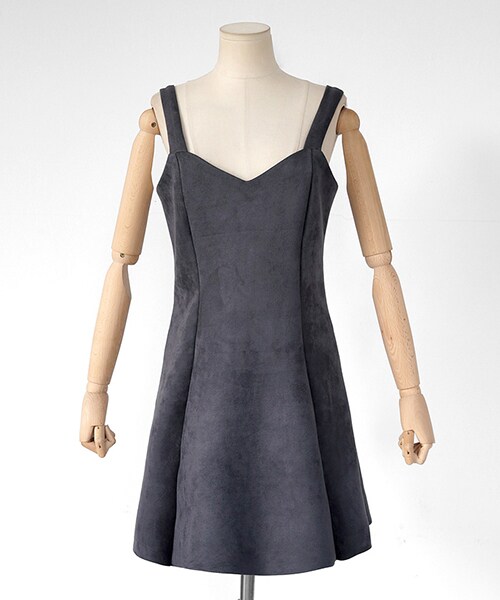 DHOLIC（ディーホリック）の「スエード調スリーブレスフレアミニワンピース（ワンピース・レディース・ブラウン/ブラック/グレー/ピンク・FREE）」の3枚目の写真