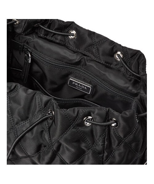 PRADA(プラダ)の「Prada Velcro-Panelled Quilted Nylon Backpack(バックパック/リュック・メンズ・Black・one size)」の4枚目の写真
