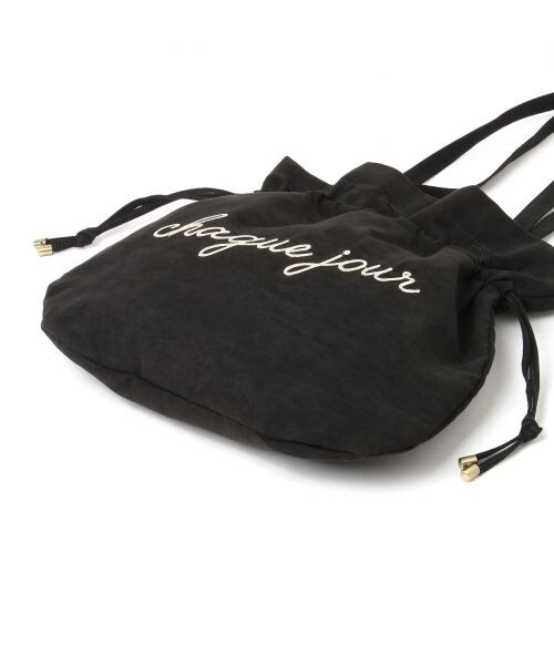 studio CLIP(スタディオクリップ)の「アソート巾着トートバッグ(バッグ・グレー/ブラック/ブラウン)」の6枚目の写真