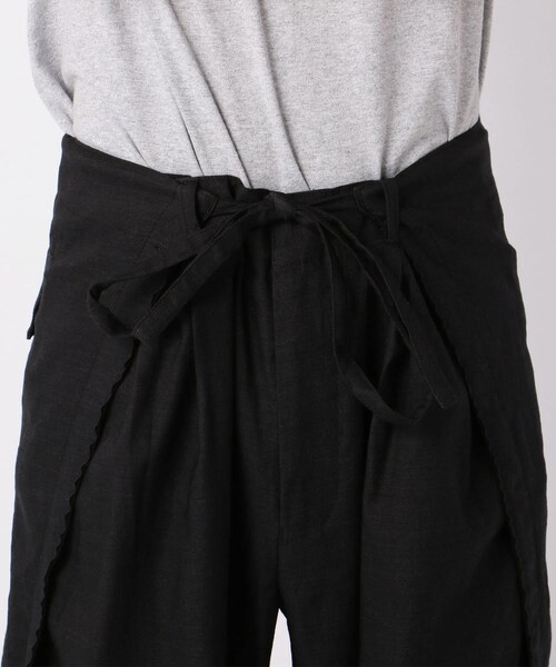 LEH（レー）の「Leh/レー/Wide Wrapping Slacks（パンツ・メンズ・BLACK/BROWN・M）」の4枚目の写真