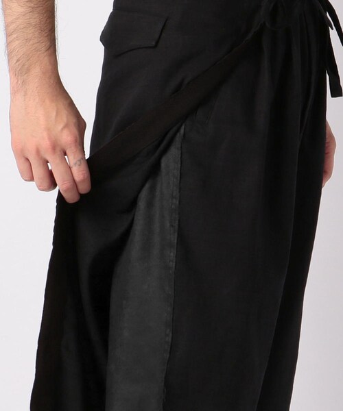 LEH（レー）の「Leh/レー/Wide Wrapping Slacks（パンツ・メンズ・BLACK/BROWN・M）」の7枚目の写真
