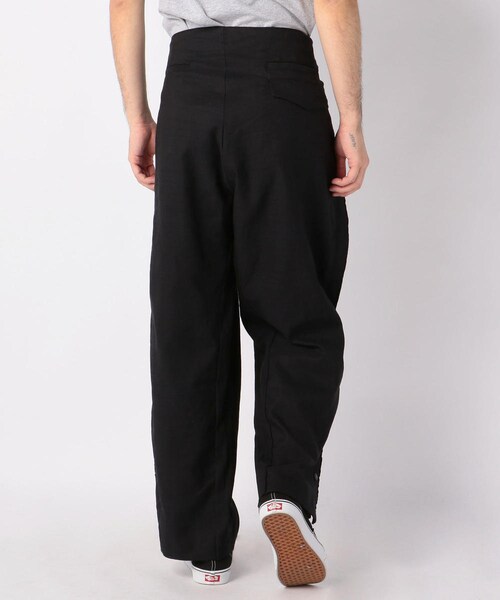 LEH（レー）の「Leh/レー/Wide Wrapping Slacks（パンツ・メンズ・BLACK/BROWN・M）」の3枚目の写真