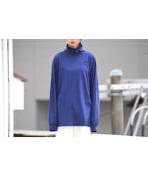 ESSAY | LVネックプリントハイネックプルオーバー(Tシャツ/カットソー)