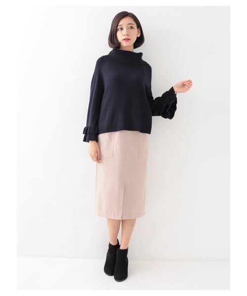 earth music&ecology(アースミュージックアンドエコロジー)の「・Wポケットナロースカート(スカート・ブラック/ベージュ/ピンクベージュ・S/M)」の2枚目の写真