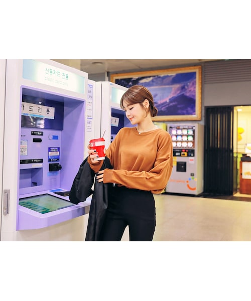 HOTPING（ホッピン）の「ドロップショルダーラウンドネックニット（ニット/セーター・レディース・ブラック/オリーブ/アイボリー/グリーン/ベージュ/ブラウン/ブルー/ピンク・1(フリーサイズ)/2(L-XL)/1(XS-S)）」の3枚目の写真