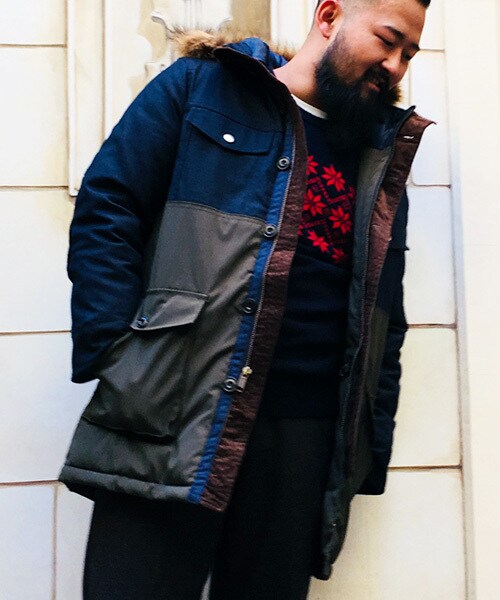 GAP(ギャップ)の「カラーブロック フェイクファー パーカー(マウンテンパーカー・メンズ・ブルー・XS)」の1枚目の写真