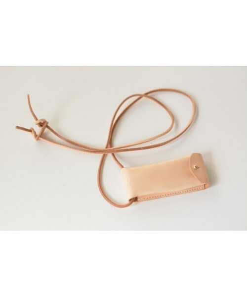 nejicommu（ネジコミュ）の「NECKLACE KEY HOLDER（キーケース/キーアクセサリー・レディース・ブラック/ベージュ・FREE）」の2枚目の写真