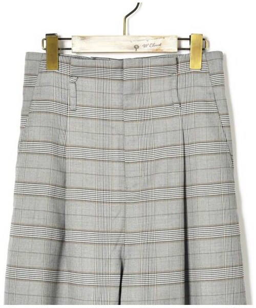 w closet（ダブルクローゼット）の「ハイウエストチェック柄タックパンツ（パンツ・レディース・ブラウン/グレー・FREE）」の3枚目の写真