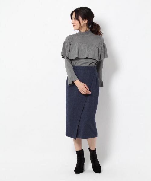 laboratory work（ラボラトリーワーク）の「タイトアシメラップスカート（スカート・グレー/チャコールグレー/ネイビー）」の6枚目の写真