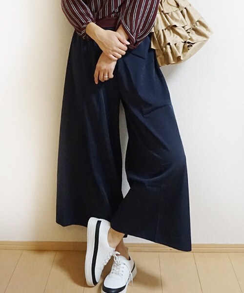 Tiffee SELECT（ティフィーセレクト）の「光沢とろみシンプルガウチョワイドパンツ（その他パンツ・レディース・キャメル/ネイビー・M）」の6枚目の写真