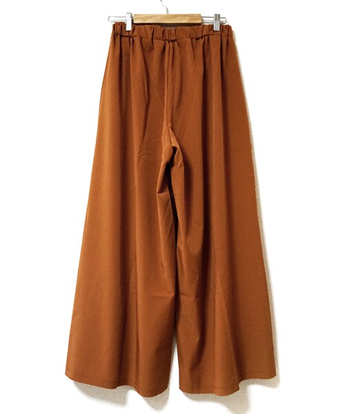 Tiffee SELECT（ティフィーセレクト）の「光沢とろみシンプルガウチョワイドパンツ（その他パンツ・レディース・キャメル/ネイビー・M）」の3枚目の写真