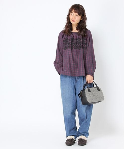 studio CLIP（スタディオクリップ）の「ウエストマークコットンアソート刺繍ブラウス（トップス・ギンガムチェック×ホワイト/グレンチェック×ブラック/ウィンドウペン×ネイビー）」の6枚目の写真