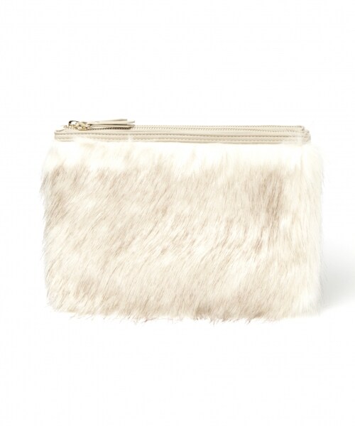 GLOBAL WORK（グローバルワーク）の「アソートファークラッチ（バッグ・オフホワイト(プードルファー)/オフホワイト/ブラック(プードルファー)/グレー(プードルファー)/ブラウン）」の2枚目の写真