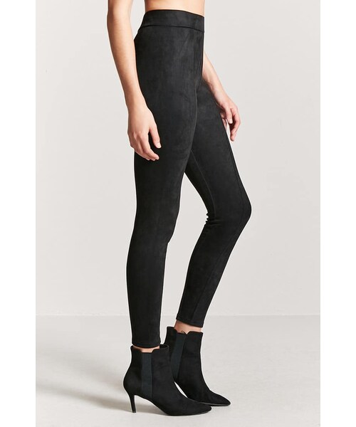 FOREVER 21（フォーエバー トゥエンティーワン）の「フェイクスエードハイウエストパンツ（パンツ・レディース・BLACK/OLIVE/NUDE・XS/S/M/L）」の3枚目の写真