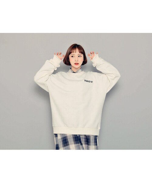 HOTPING(ホッピン)の「バックフォトプリントプルオーバー(その他トップス・レディース・ホワイト/ブラック/グレー・フリーサイズ(XS-XL))」の1枚目の写真