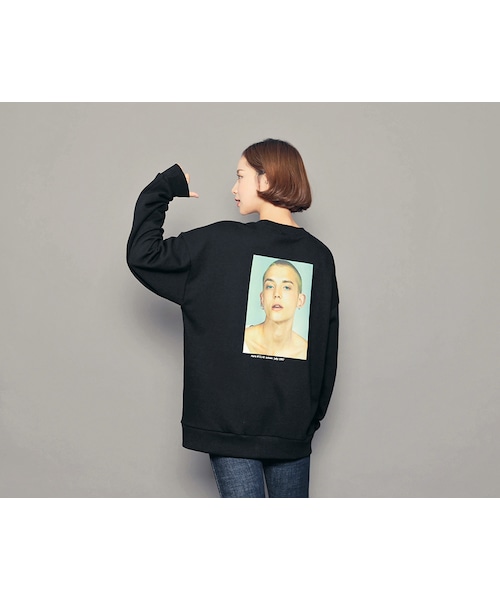 HOTPING(ホッピン)の「バックフォトプリントプルオーバー(その他トップス・レディース・ホワイト/ブラック/グレー・フリーサイズ(XS-XL))」の2枚目の写真