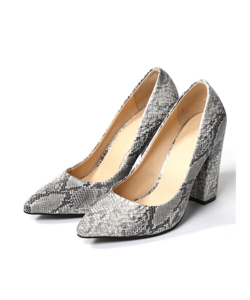 GRL（グレイル）の「ポインテッドトゥスエードパンプス（パンプス・レディース・ブラック/レッド/ブルー/ピンク/グリーン/ネイビー/パープル/グレー/ボルドー/ベージュ/マスタード/パイソン・24.5）」の12枚目の写真