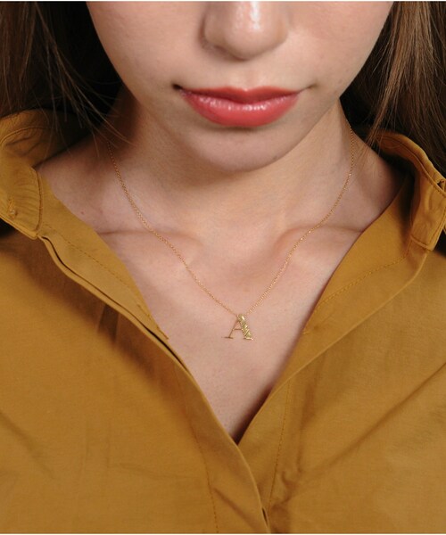 les desseins de DIEU（レデッサンドゥデュー）の「レ デッサン ドゥ デュー 960 ポップアート イニシャル ネックレス（ネックレス・レディース・ゴールド・40cm）」の3枚目の写真