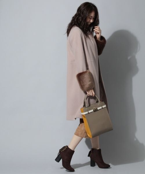 Andemiu（アンデミュウ）の「ソデファーツキコート（ジャケット/アウター・グレー/ブラック/ピンク/キャメル）」の13枚目の写真