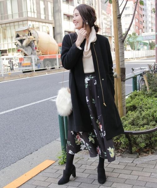 Andemiu（アンデミュウ）の「ソデファーツキコート（ジャケット/アウター・グレー/ブラック/ピンク/キャメル）」の2枚目の写真