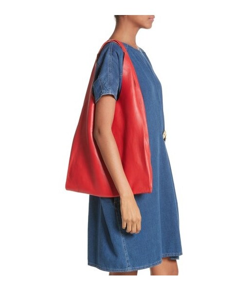 Maison Margiela（メゾンマルジェラ）の「Maison Margiela Calfskin Leather Shopper - Black（トートバッグ・レディース・Black/Red/White・One Size）」の5枚目の写真