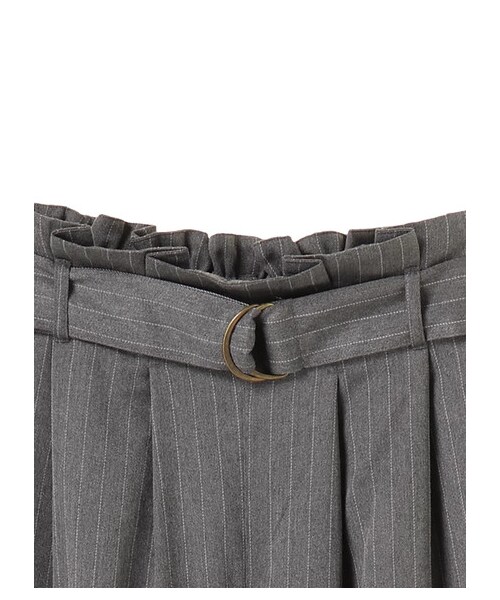 earth music&ecology(アースミュージックアンドエコロジー)の「・ベルト付きストライプワイドパンツ(パンツ・グレー/ネイビー・F)」の5枚目の写真