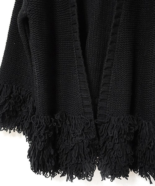 Tiffee SELECT（ティフィーセレクト）の「ループフリンジもこもこ袖×裾ニットカーディガン（ノーカラージャケット・レディース・ボルドー/ブラック・M）」の3枚目の写真