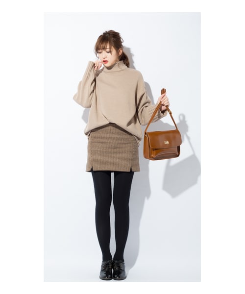 CHEER CLOSET（チアクローゼット）の「【プチプラのあや】オススメ！ショルダー付きサッチェルバッグ（ショルダーバッグ・レディース・レッド/ブラック/キャメル/チャコールグレー・F）」の4枚目の写真