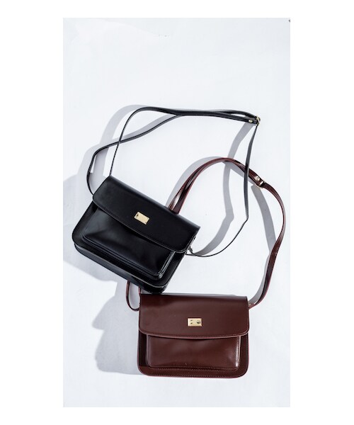 CHEER CLOSET（チアクローゼット）の「【プチプラのあや】オススメ！ショルダー付きサッチェルバッグ（ショルダーバッグ・レディース・レッド/ブラック/キャメル/チャコールグレー・F）」の9枚目の写真