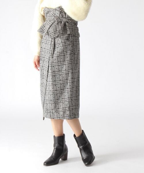 mysty woman(ミスティウーマン)の「コルセット付きタイトスカート(スカート・ブラック/ブラウン)」の1枚目の写真