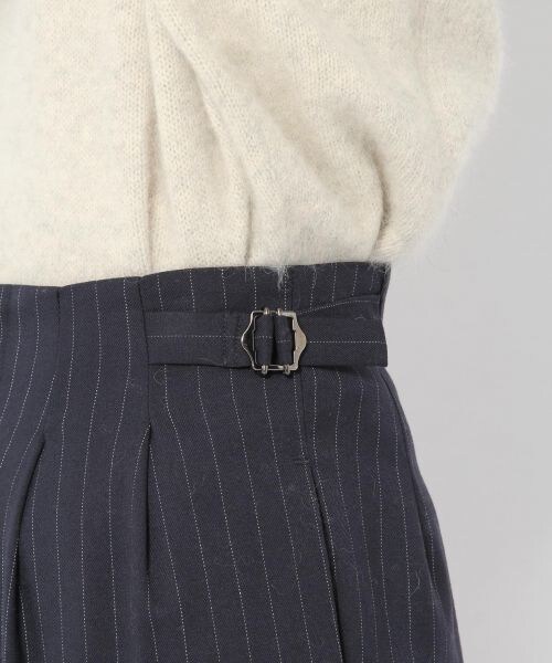 laboratory work（ラボラトリーワーク）の「ペグトップストライプパンツ（パンツ・グレー/ブラウン/ネイビー）」の14枚目の写真