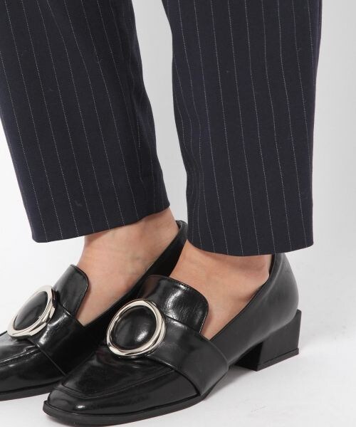 laboratory work（ラボラトリーワーク）の「ペグトップストライプパンツ（パンツ・グレー/ブラウン/ネイビー）」の12枚目の写真