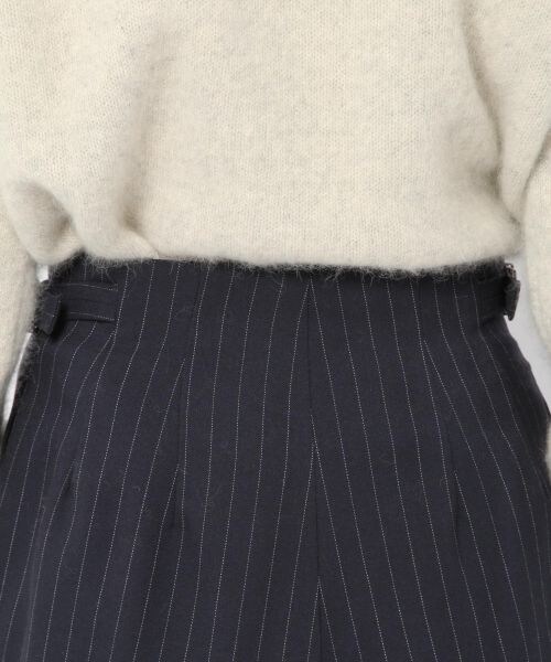 laboratory work（ラボラトリーワーク）の「ペグトップストライプパンツ（パンツ・グレー/ブラウン/ネイビー）」の13枚目の写真